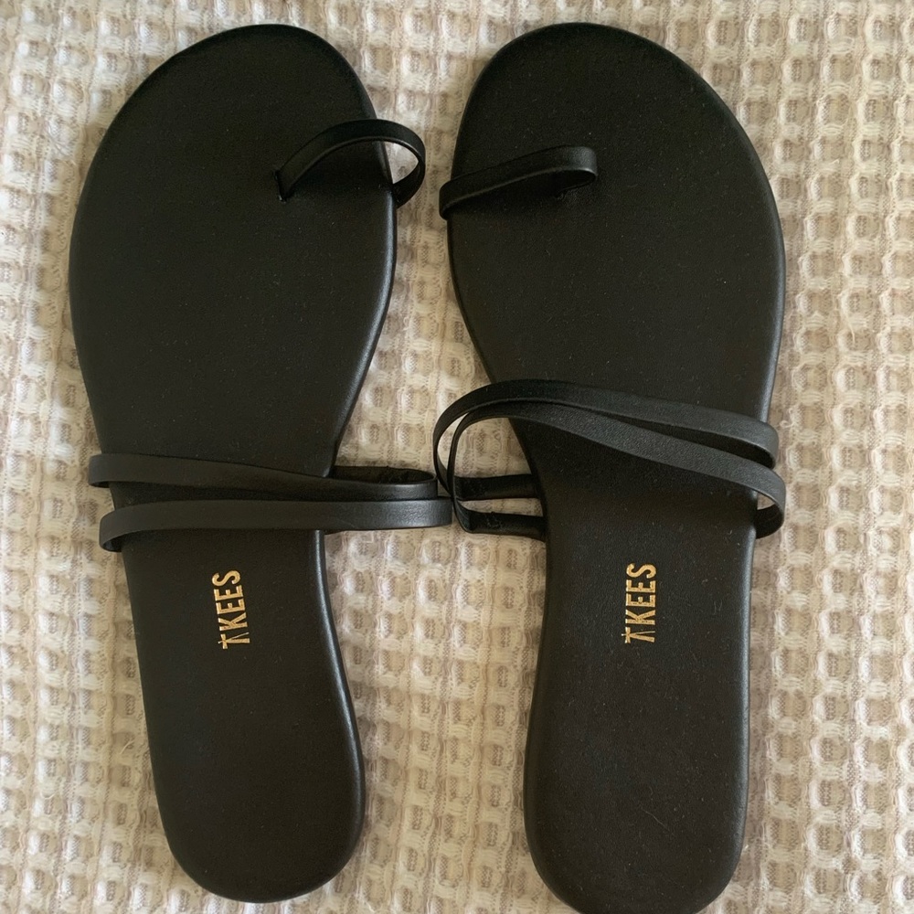 TKEES brand new black sandals